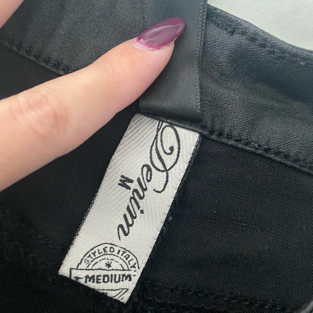 Embroidered Venti6 Black Women Jeans - Picture 5 of 5